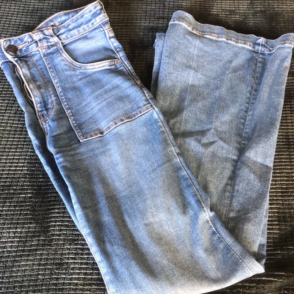 American Eagle Super Hi-Rise Flare Jeans
